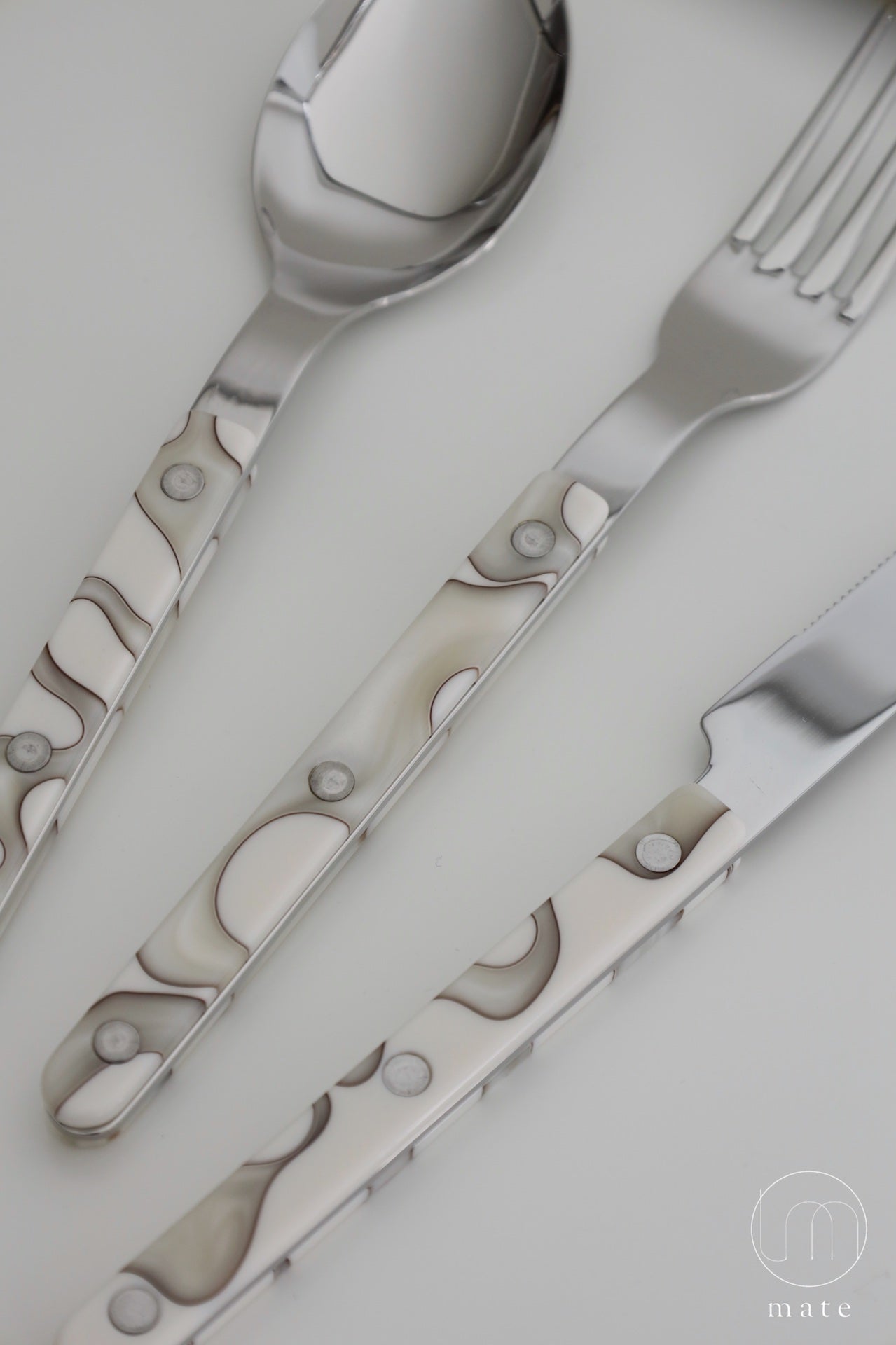 Sabre Paris - Bistrot Shiny 白色沙丘